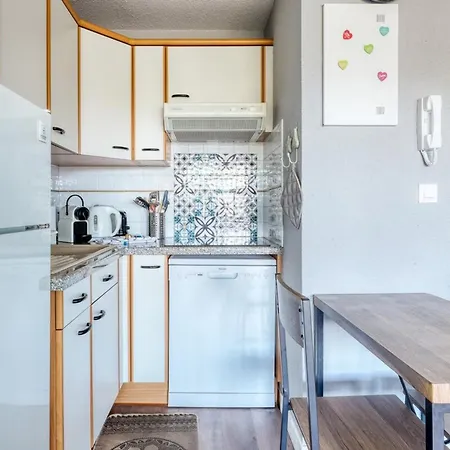 Apartman T2 600 M From The Beach! Air-conditioned