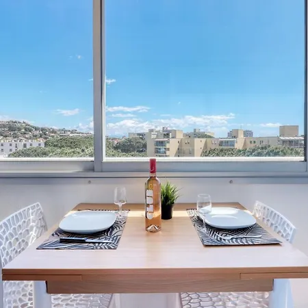 Apartament T2 600 M From The Beach! Air-conditioned *